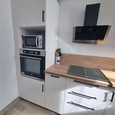 Enjoy En Champagne Maison Calme Au Milieu Du Vignoble Avec Parking Gratuit Nyaraló