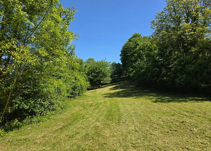 Hébergement de vacances Maison 3 chambres 6 pers Enjoy en Champagne Jardin et Parking *